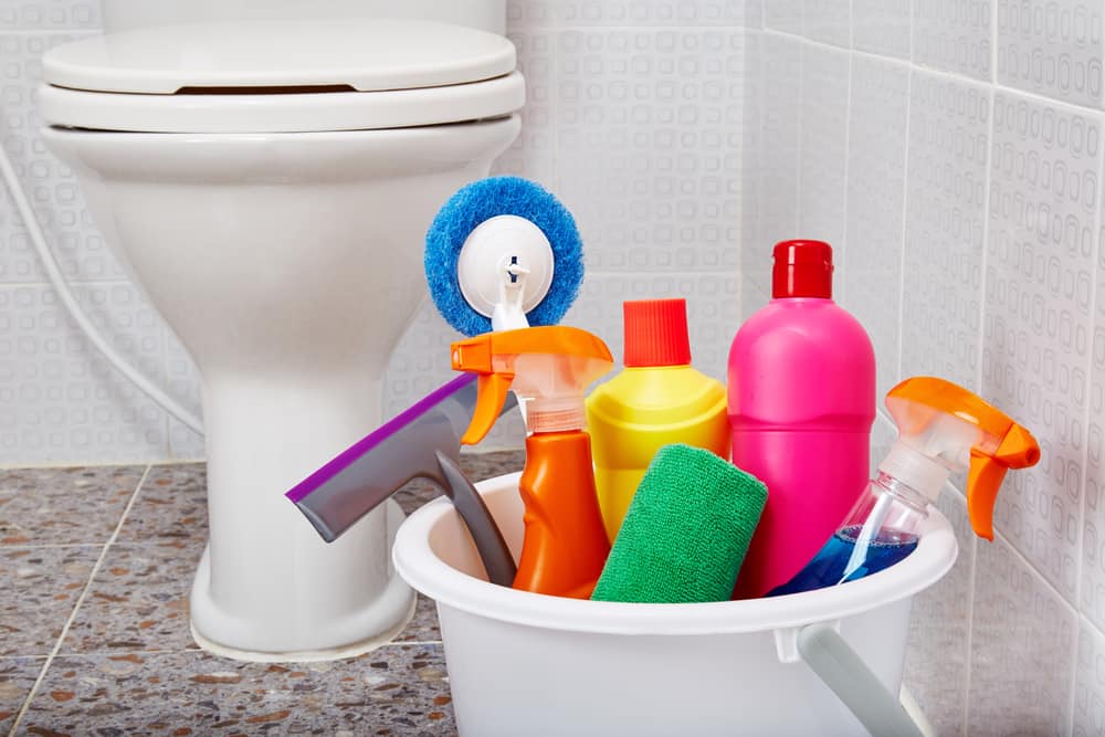 The Ultimate Bathroom Cleaning Guide!